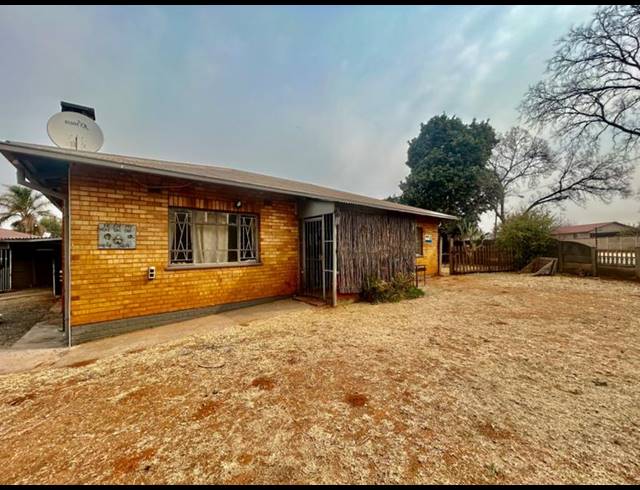 3 BEDROOM HOUSE FOR SALE IN VANDERBIJLPARK CW 6